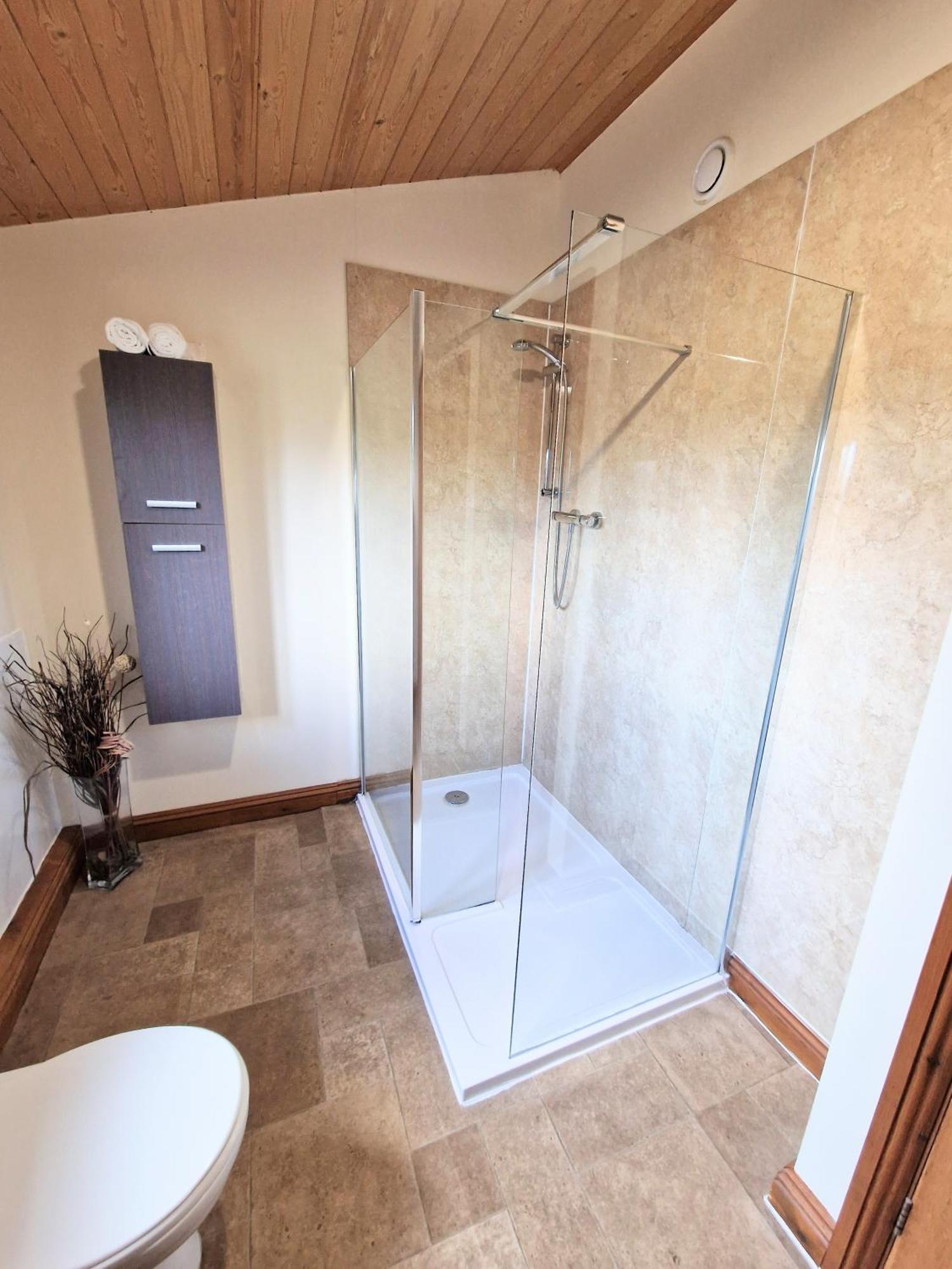 Ochil 8 With Private Hot Tub - Fife - Loch Leven - Lomond Hills Villa Kelty Exterior foto