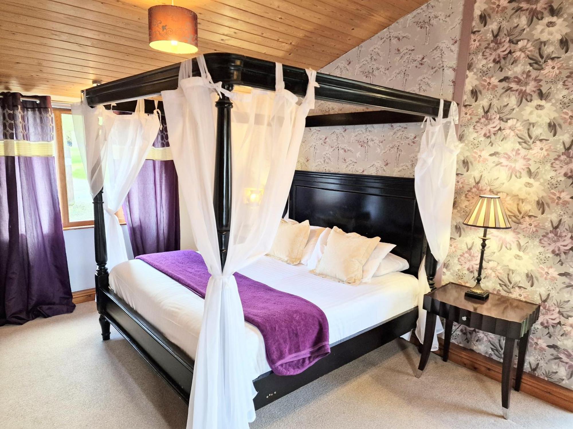 Ochil 8 With Private Hot Tub - Fife - Loch Leven - Lomond Hills Villa Kelty Exterior foto